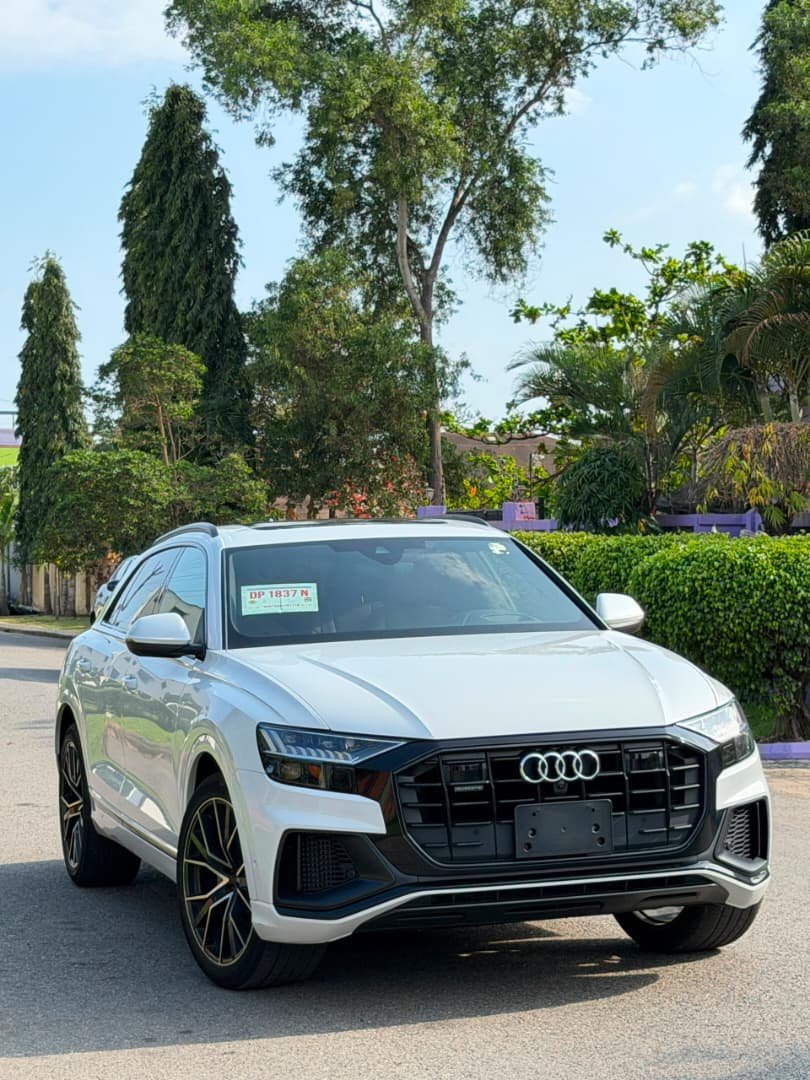 Audi Q8 Prestige S-Line — white