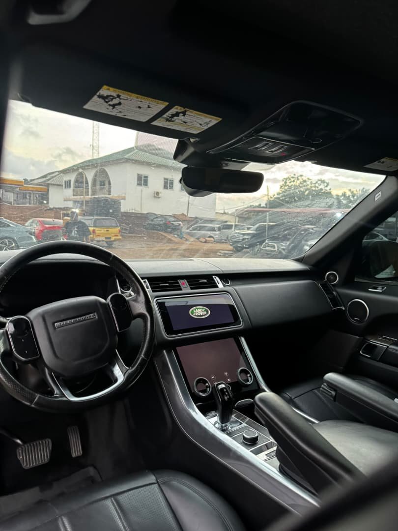 Range Rover Sport HSE detail